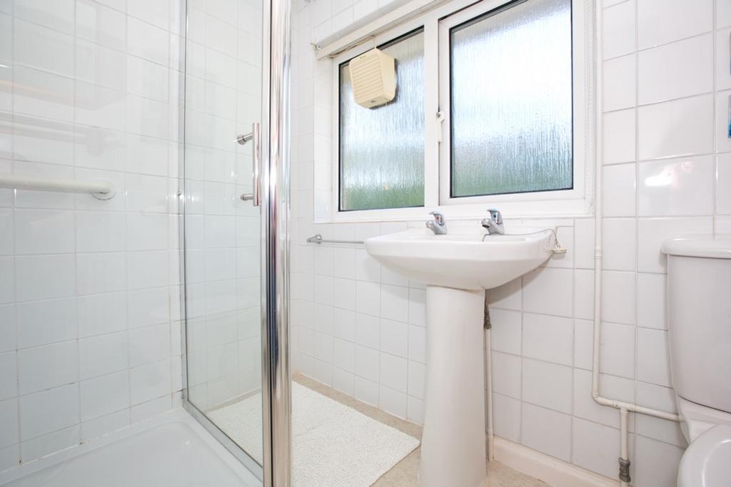 Shower Room (2)