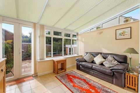 8 Hall Road, Wallington, SM6 0RT