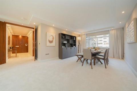 3 bedroom flat to rent, Gloucester Square, London W2