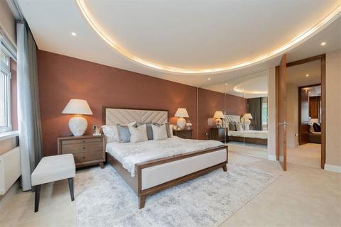 3 bedroom flat to rent, Gloucester Square, London W2