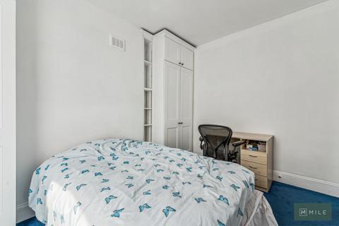 3 bedroom apartment for sale, Huddlestone Road, London NW2