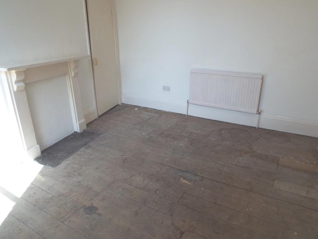 First Floor Flat 71 - Bedroom 1