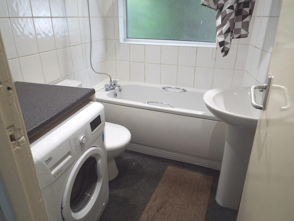 71a - Bathroom