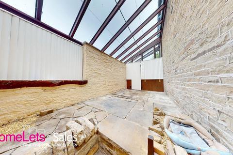 18a Hodgson Fold, Bradford, BD2 4EB
