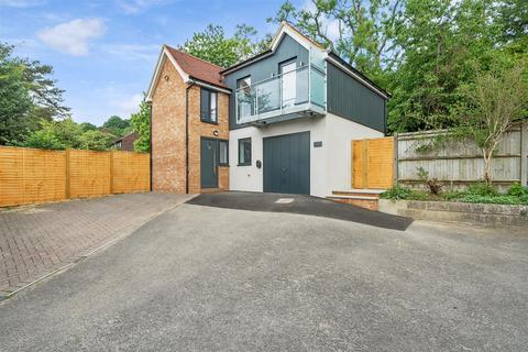 2 bedroom detached house for sale, Junction Place, Wey Hill, Haslemere