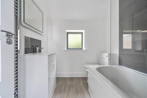 2 bedroom detached house for sale, Junction Place, Wey Hill, Haslemere