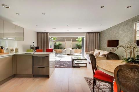 4 bedroom terraced house for sale, King Charles Square, Tunbridge Wells, Kent, TN4