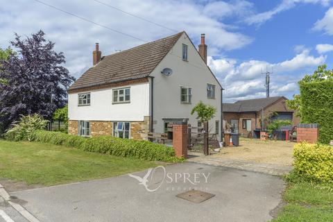 4 bedroom detached house for sale, Waltham Road, Melton Mowbray LE14