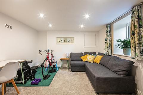 21 Aldred Road, Sheffield, S10 1PD