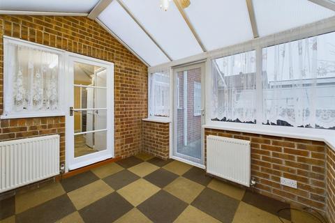 2 bedroom detached bungalow for sale, Wheatley Drive, Bridlington