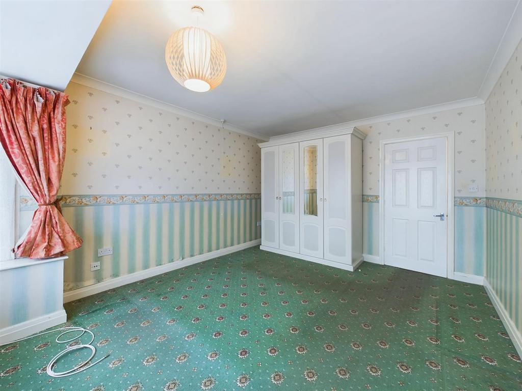 Bedroom: