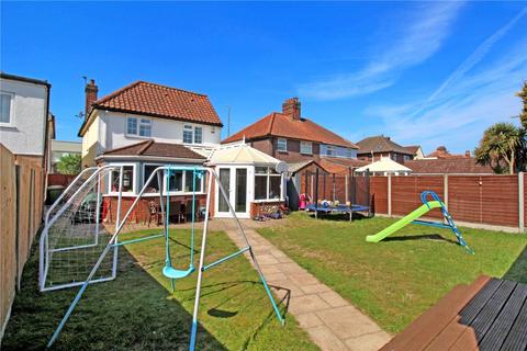 3 bedroom detached house for sale, Cromer Road, Hellesdon, Norwich, Norfolk, NR6