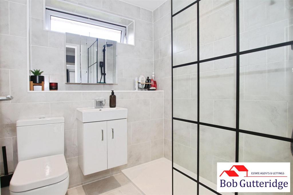 First floor shower room