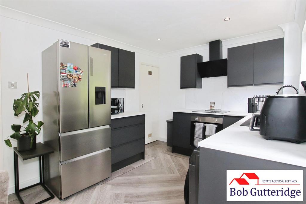 Fitted kitchen / dining room