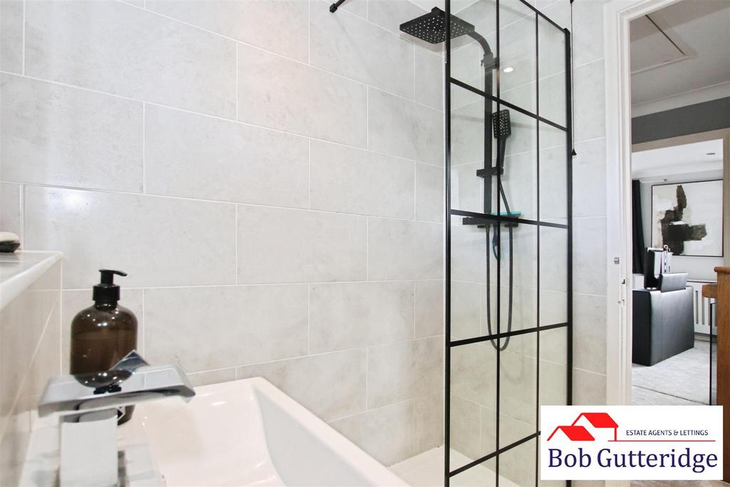 First floor shower room