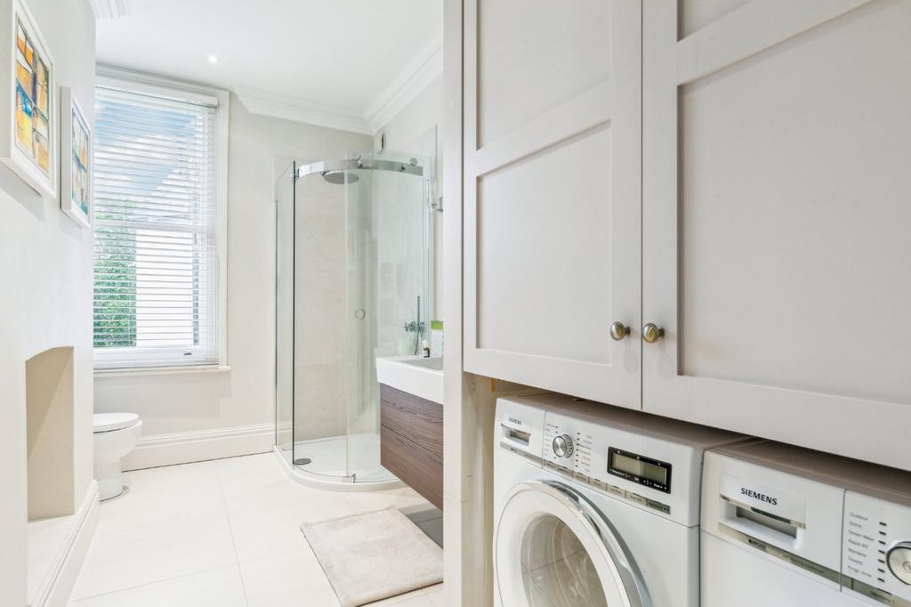 Bathroom/Utility