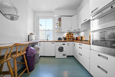 3 bedroom flat for sale, Cathles Road, Clapham South, London