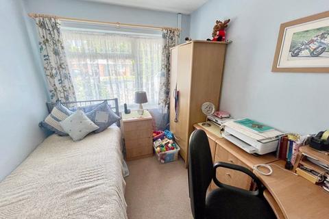 66 Barley Close, Warminster, BA12 9LX