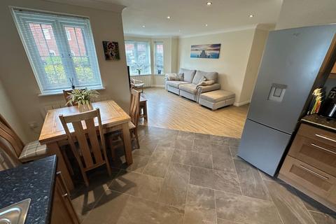 2 bedroom flat for sale, Dunstable, Bedfordshire LU6