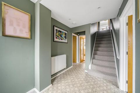 55 Georgelands, Ripley, Woking, GU23 6DF
