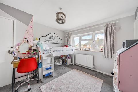 55 Georgelands, Ripley, Woking, GU23 6DF