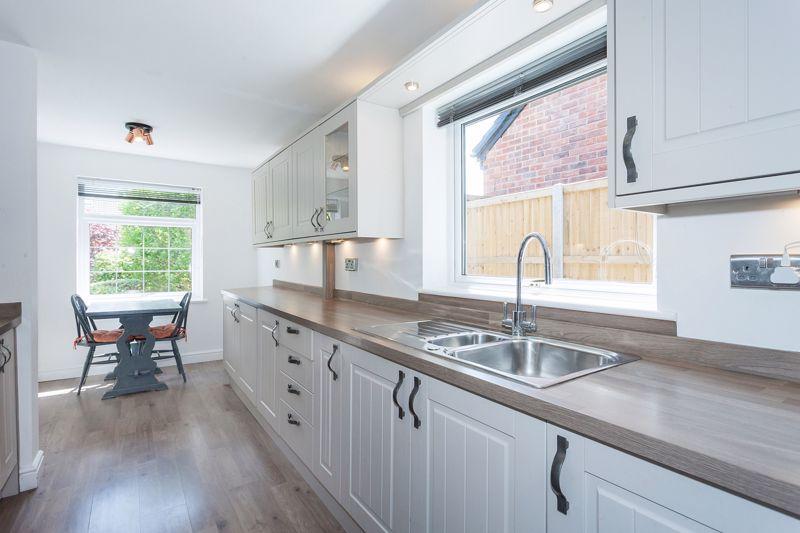 Dining kitchen