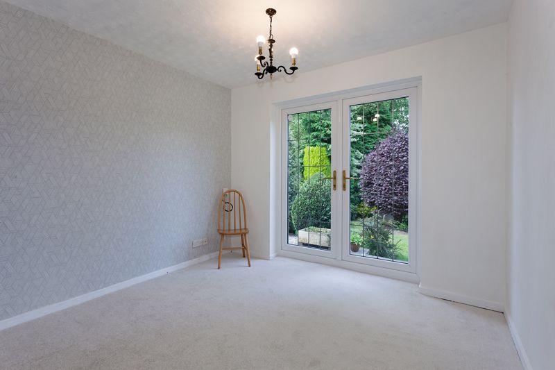 Bedroom 2/sitting