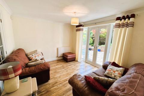 12 Cygnet Drive, Brownhills, Walsall, WS8 6EA