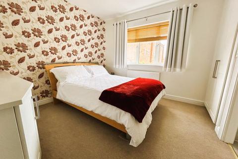 12 Cygnet Drive, Brownhills, Walsall, WS8 6EA