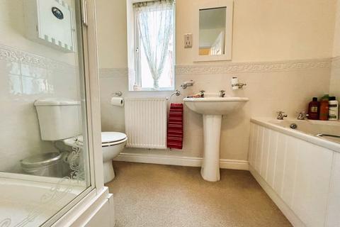 12 Cygnet Drive, Brownhills, Walsall, WS8 6EA