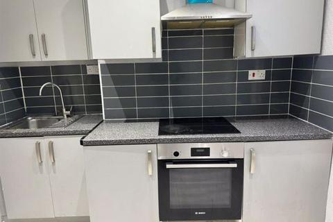 1 bedroom property to rent, Harringay Gardens, London N8