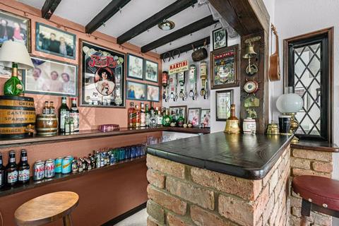 undefined, Ashley Park Crescent, Walton-On-Thames