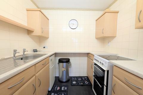 undefined, To Let - Homesands House, Park Road, Southport - First Floor Apartment