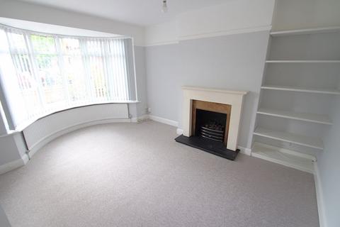 3 bedroom semi-detached house to rent, Lyncroft Avenue, Pinner