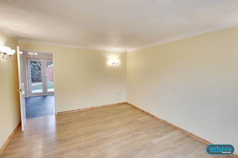 2 Chaffinch Drive, Trowbridge, BA14 9TR