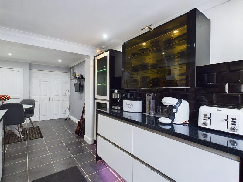 Kitchen to dining