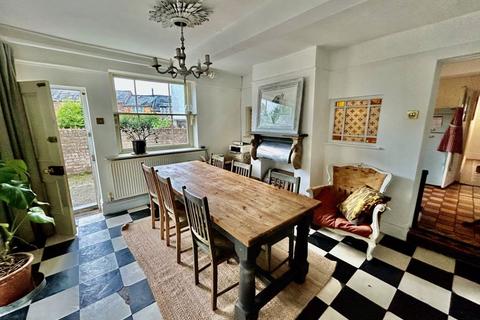 undefined, High Street, Newnham GL14