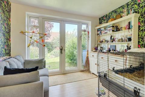 3 bedroom semi-detached house for sale, St. Clements Crescent, Benfleet, SS7