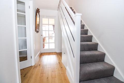 111 Chapel Field, Great Barford, Bedford, MK44 3JT