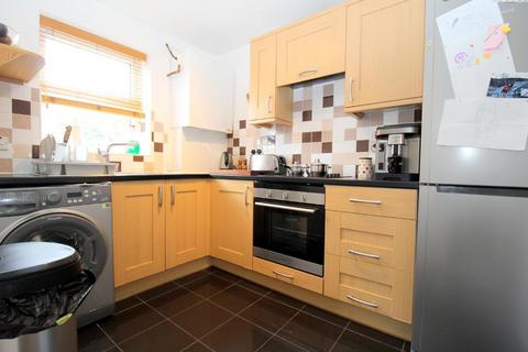 1 bedroom maisonette for sale, Lindsey Road, Wigmore, Luton, Bedfordshire, LU2 9SR