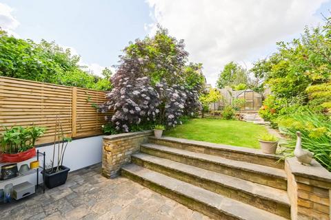 2 bedroom flat for sale, Rosebery Road, Muswell Hill, London, N10