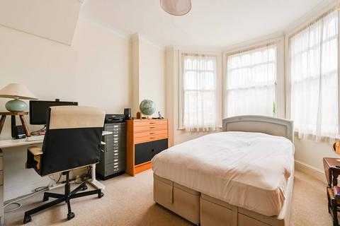 2 bedroom flat for sale, Rosebery Road, Muswell Hill, London, N10