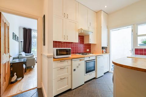 2 bedroom flat for sale, Rosebery Road, Muswell Hill, London, N10