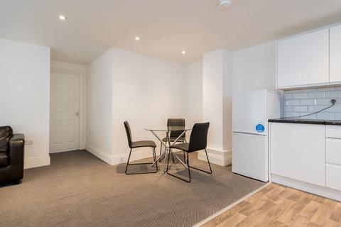 undefined, Flat 1, 16 Blenheim Terrace, LS2 9HN