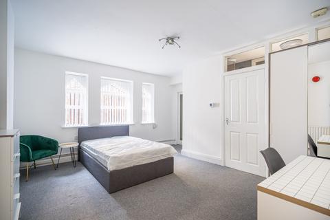 1 bedroom flat to rent, Flat 7A, 16 Clarendon Road, LS2 9NN