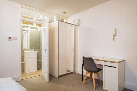 1 bedroom flat to rent, Flat 7A, 16 Clarendon Road, LS2 9NN