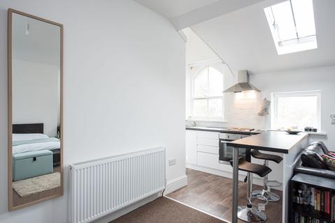 1 bedroom flat to rent, Flat 6A, 16 Clarendon Road, LS2 9NN