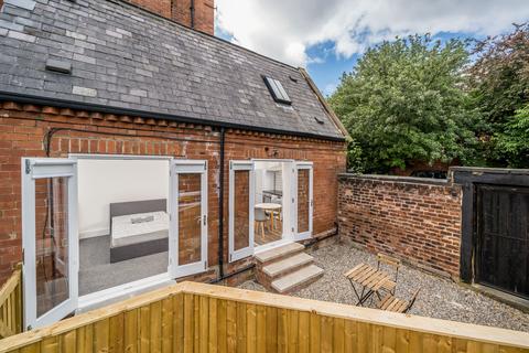 Flat 1A, 16 Clarendon Road, LS2 9NN