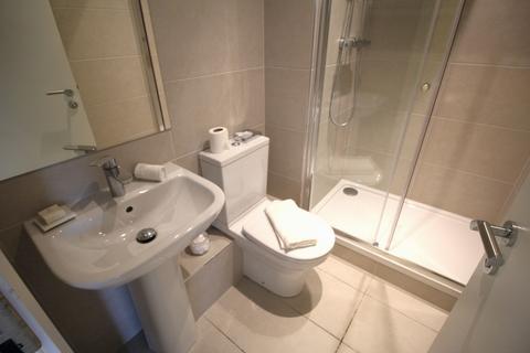 3 bedroom flat to rent, Flat 14, 205 Clarendon Road, LS2 9DU
