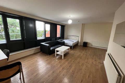 Studio to rent, Flat 19D, 59-61 Clarendon Road, LS2 9NZ